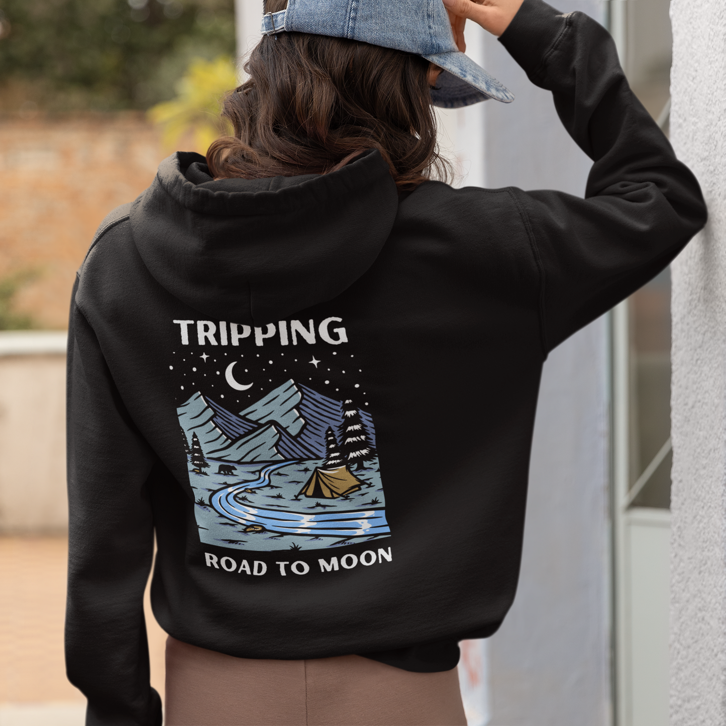 Tripping - Hoodie