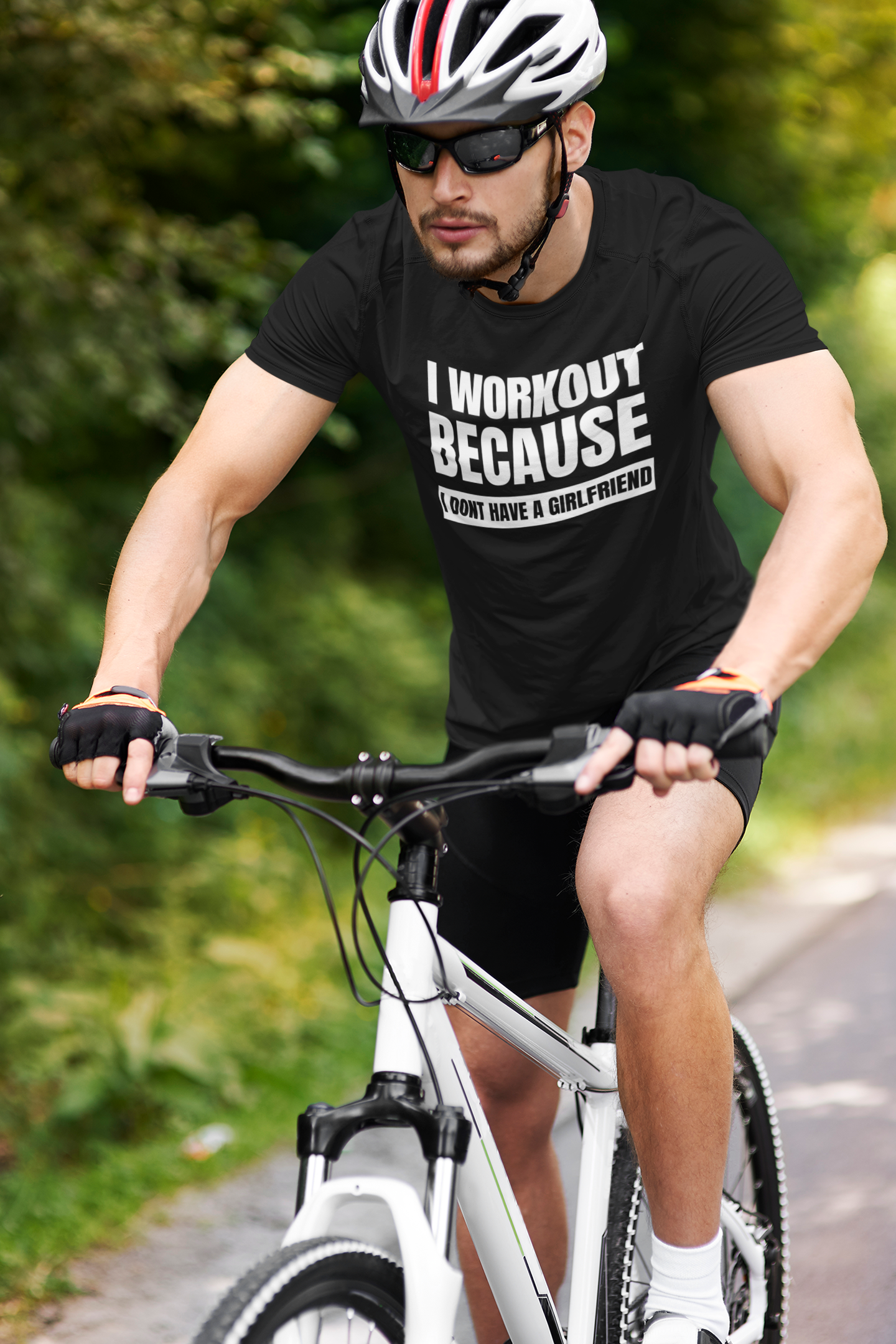 I Workout Because I Dont Have Girlfriend - Black T Shirt