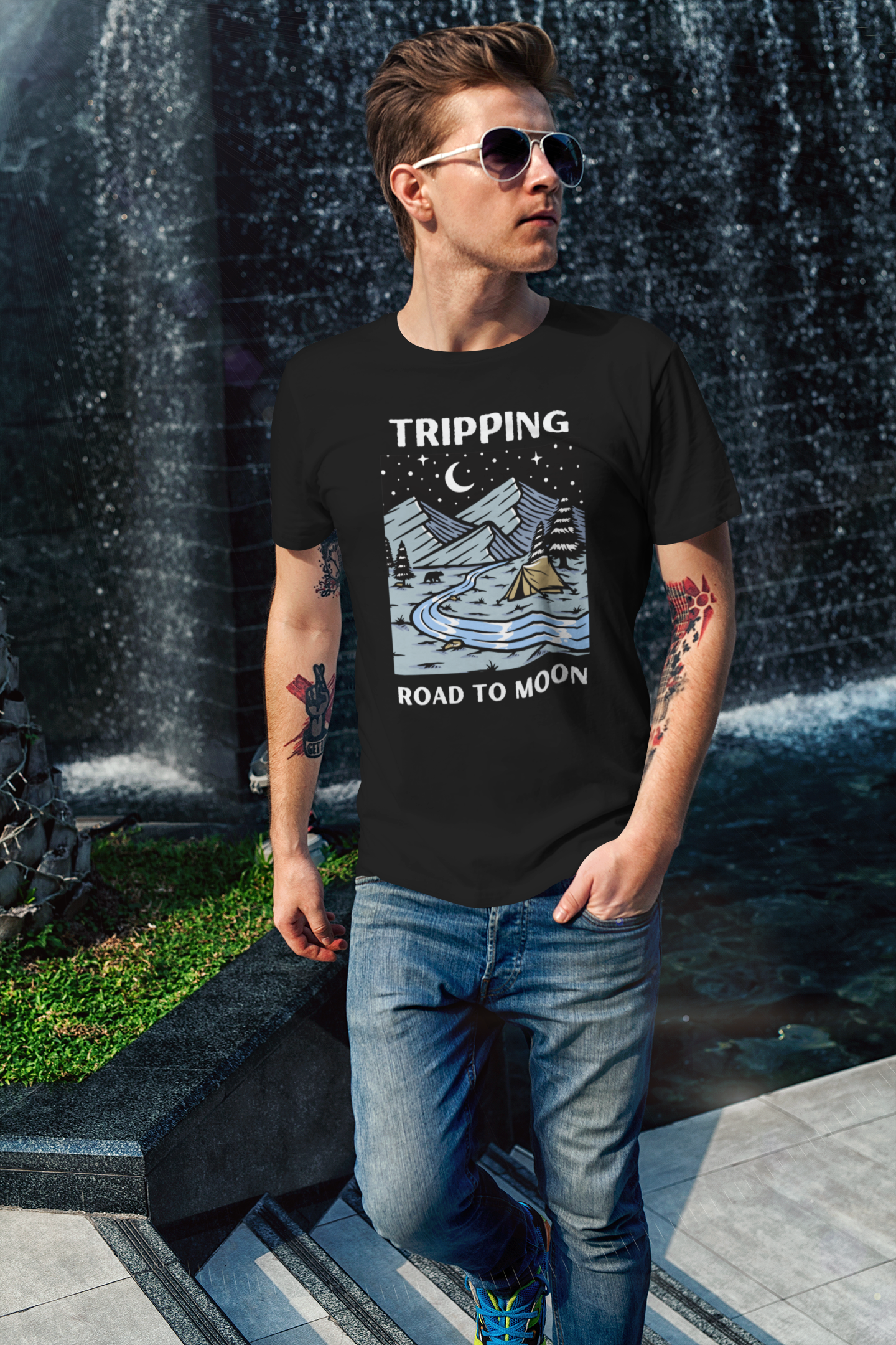 Tripping - Way to Moon - Black - T Shirt